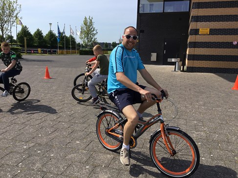 fietsen met hindernissen blosse buitengewoon juni 2019